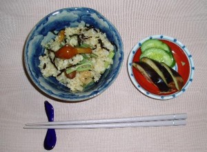 玄米の山菜混ぜご飯